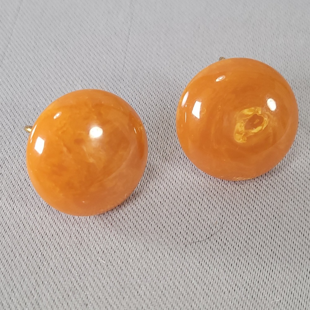 Vintage Butterscotch Bakelite Button Earrings Marbled Egg Yolk Screw‎ Back